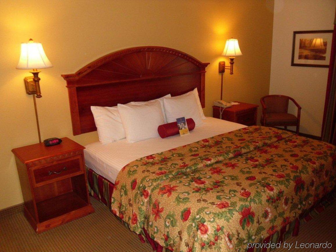 Best Western Plus Midwest City Inn & Suites Værelse billede